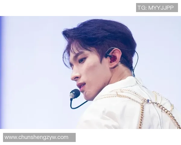 足球明星联手好声音舞台展现激情与才华的完美碰撞 足球明星联手好声音舞台展现激情与才华的完美碰撞